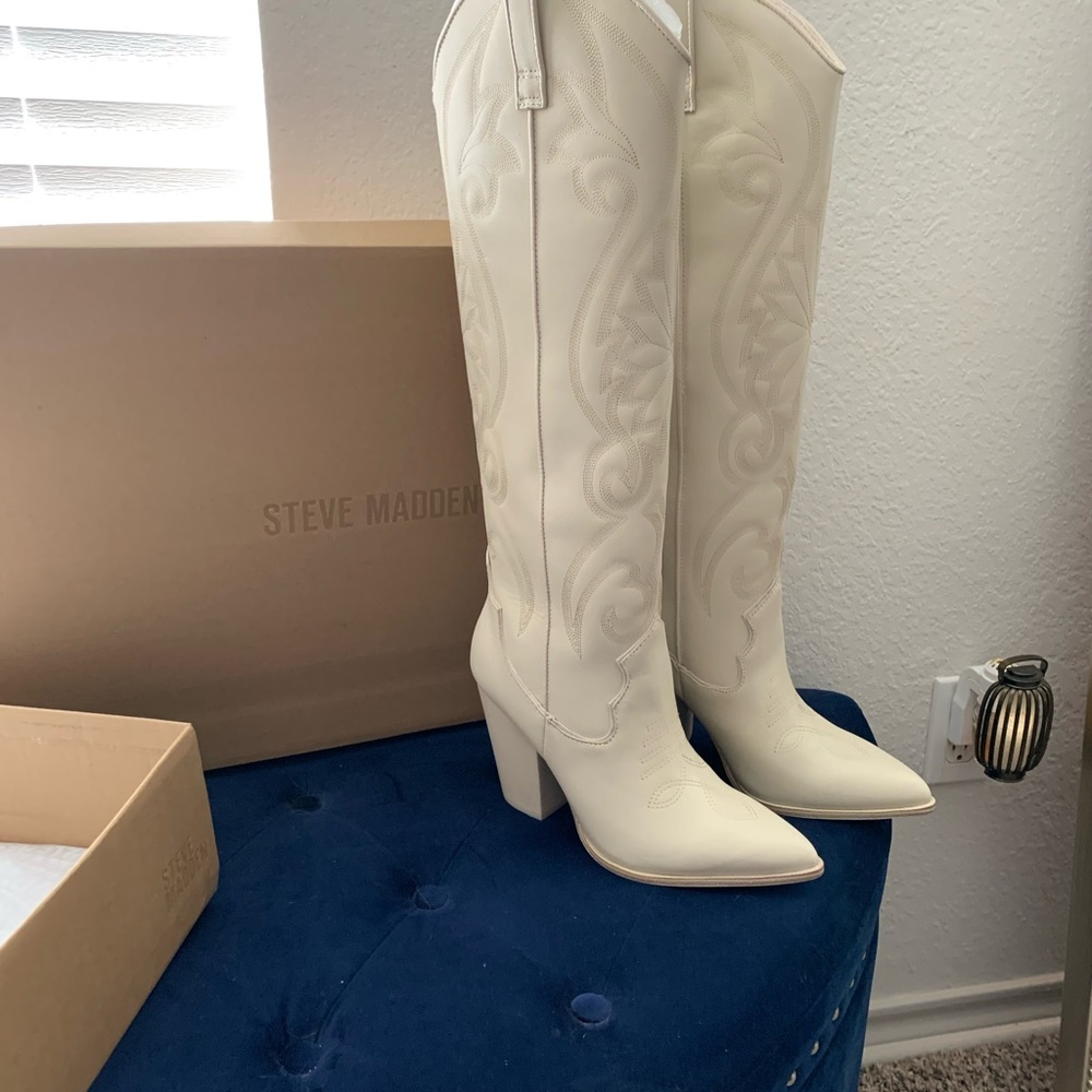 Steve Madden Lasso tall boot.  New in box.  Size 9